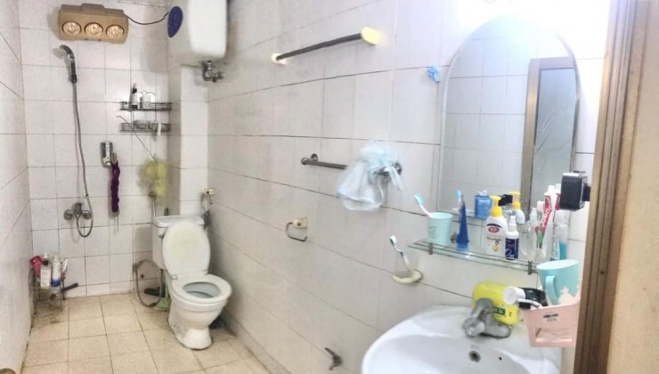 CẦN CHO HỘ GIA ĐÌNH THUÊ  ngõ 192 Lê Trọng Tấn,57m2 x 4 tầng ( 5 phòng ngủ)  10.5 triệu